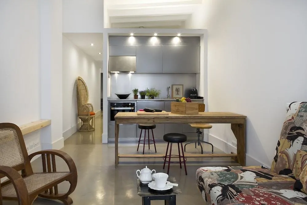 Best House Best Place Barcelona 0*,  Spanje