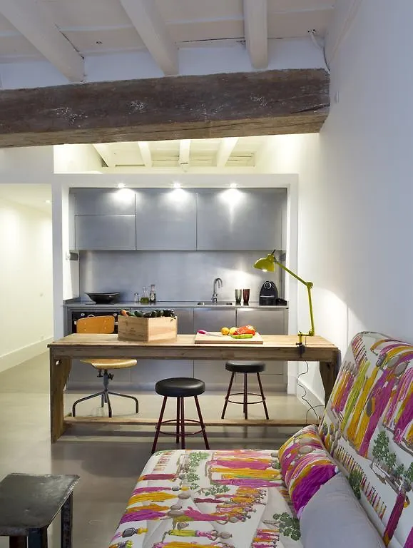 Best House Best Place Barcelona 0*,